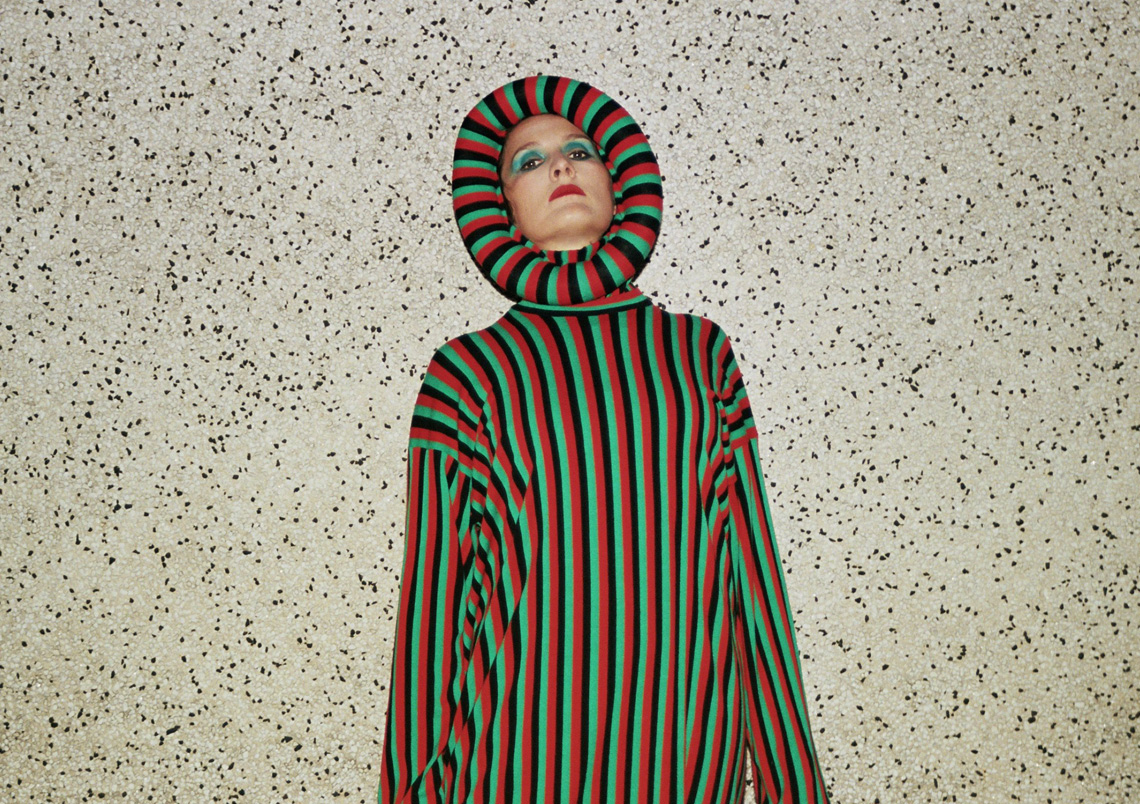 Cate Le Bon – Running Away