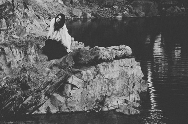 Chelsea Wolfe – The Warden