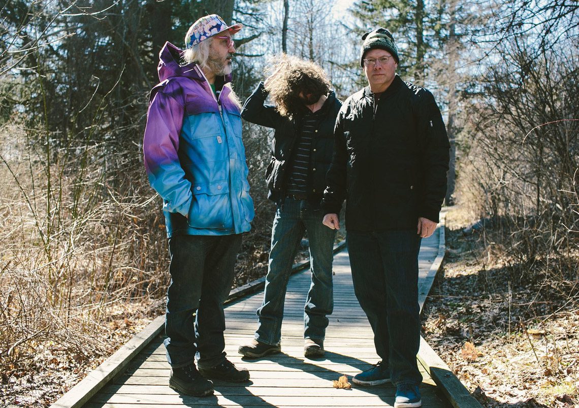 Dinosaur Jr. – „Give A Glimpse Of What Yer Not“ Tour