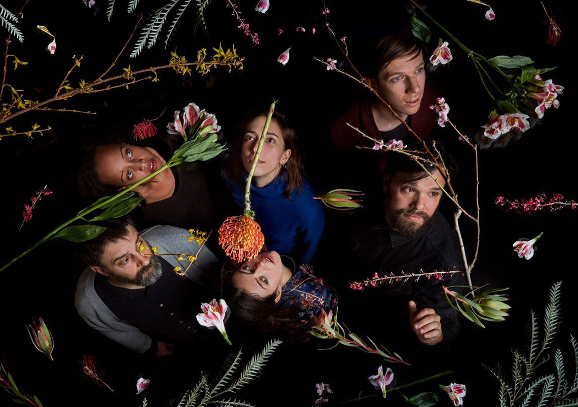 Dirty Projectors – Sing The Melody