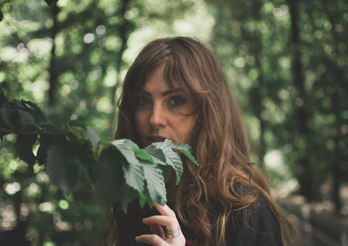 Emma Ruth Rundle – On Dark Horses