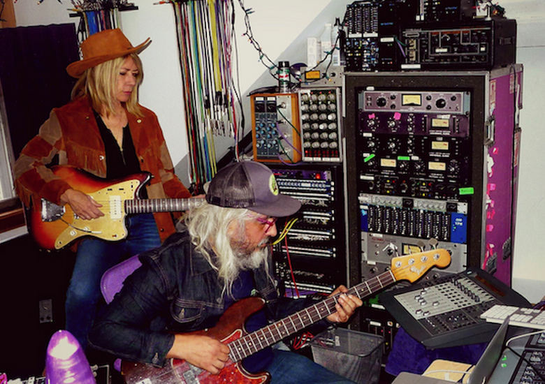 J Mascis x Kim Gordon – Slow Boy