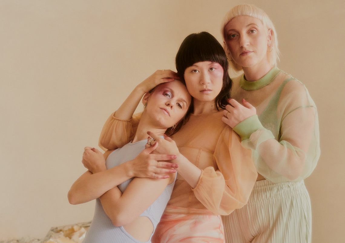 Mayuko x Einar Stray Orchestra – Chiaroscuro