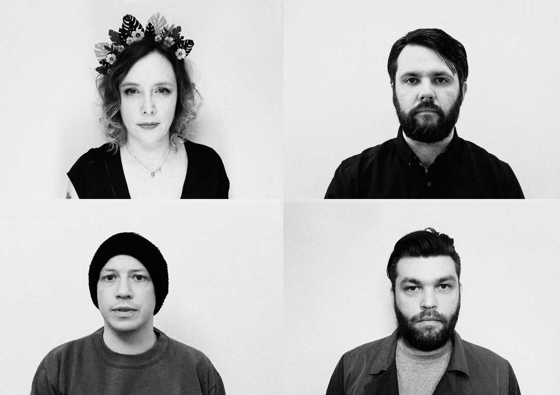 Minor Victories – A Hundred Ropes