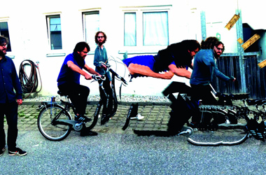 The Notwist – Close To The Glass