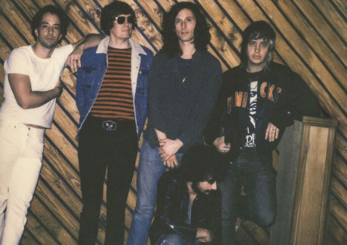 The Strokes – Future Present Past