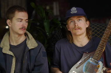 Tonstartssbandht – Alright