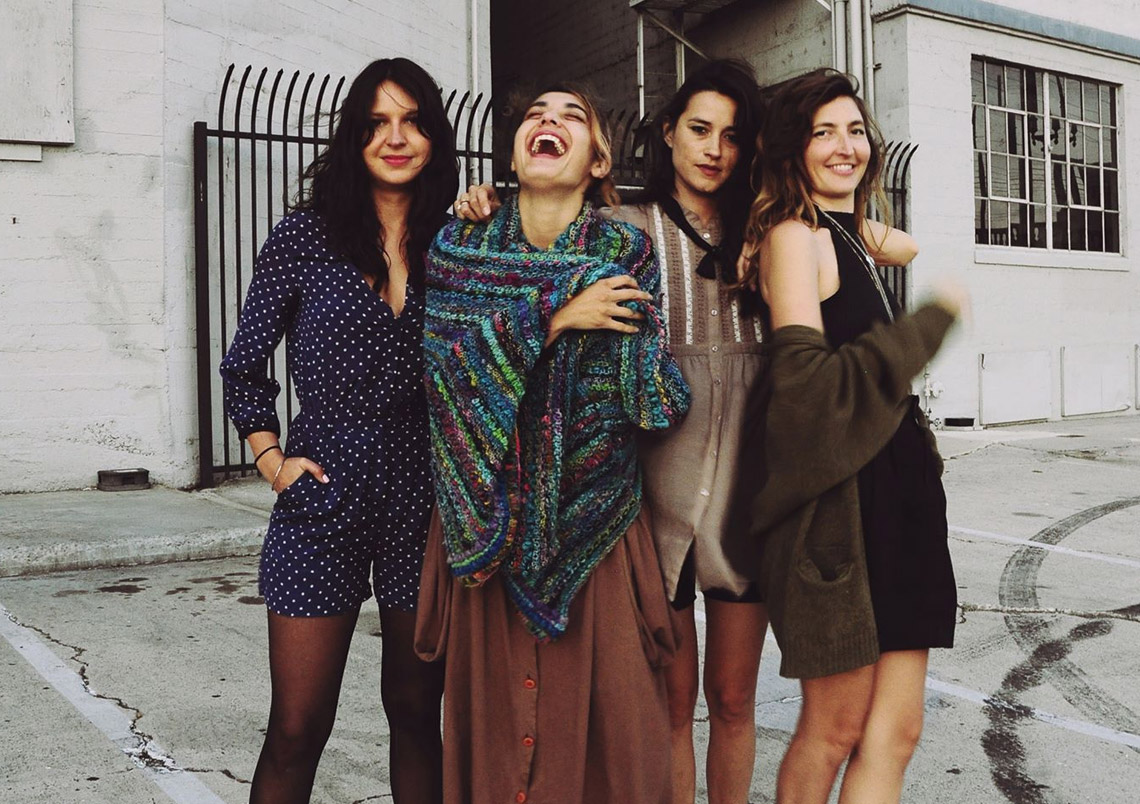 Warpaint – Paralyzed (Gang Of Four)